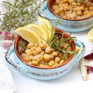 Healthy baked chickpeas