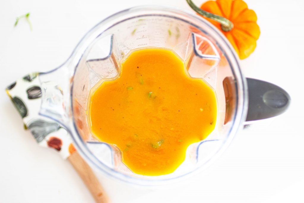 quick and easy butternut squash and apple soup