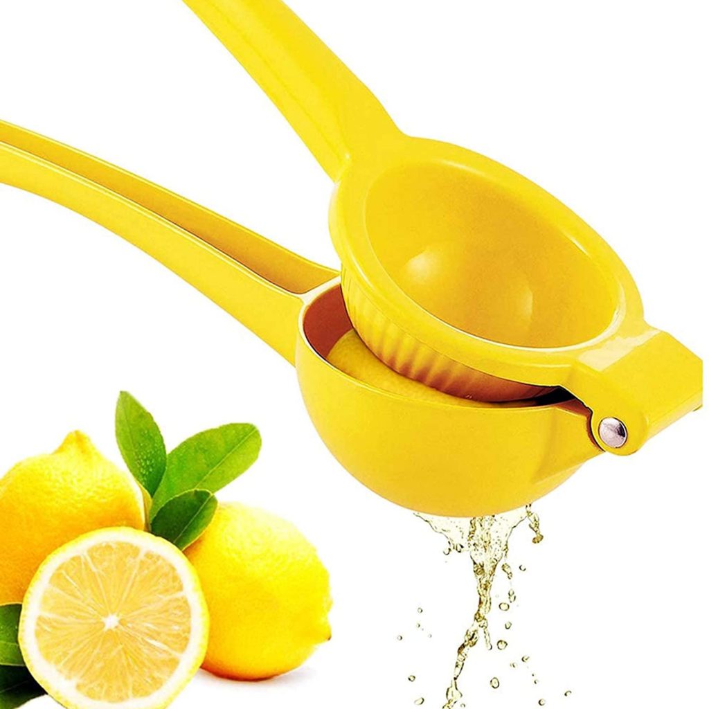 Lemons for a green breakfast smoothie